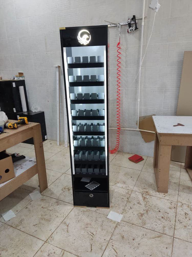 استند سیگار مدل عقاب ۴۰ باکس ریل کشی